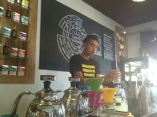 Gambar Makanan Seniman Coffee Studio 12