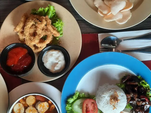 Gambar Makanan Canting Restaurant - Teraskita Hotel managed by Dafam 1