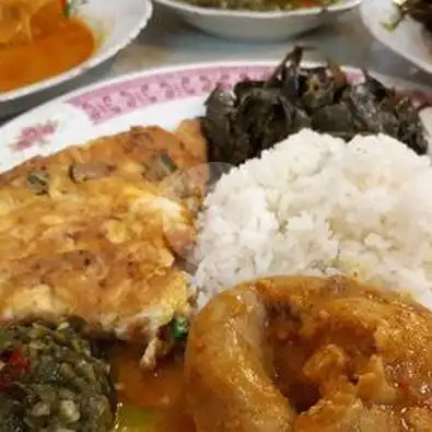 Gambar Makanan Nasi Kuning Warmob Salsabila, Mappanyukki 9