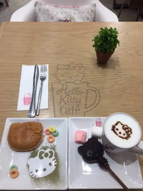 Gambar Makanan Hello Kitty Cafe 3