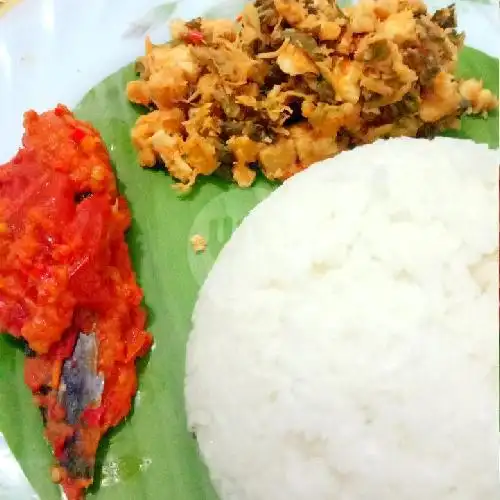 Gambar Makanan Warung Mbok Yem, Karangploso 13