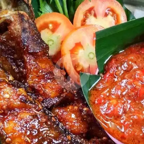 Gambar Makanan Ayam, Ikan Bakar Kecap & Pecak Lele Warung Adas Manis, Komplek Pusdiklat DK 10