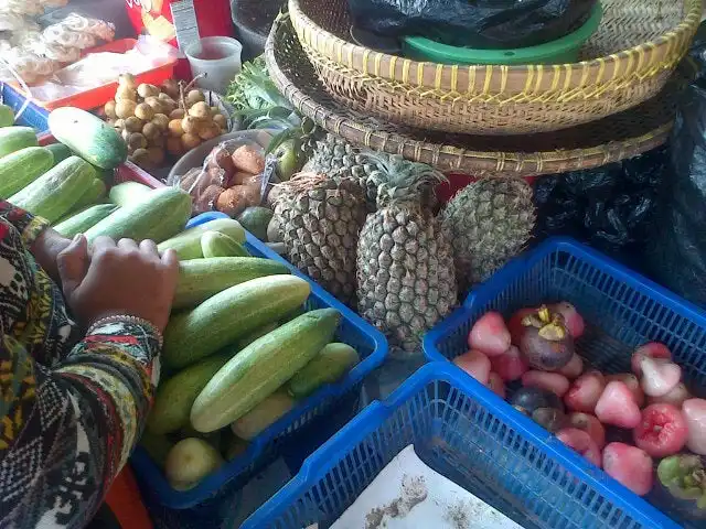 Gambar Makanan Rujak Ciherang 3