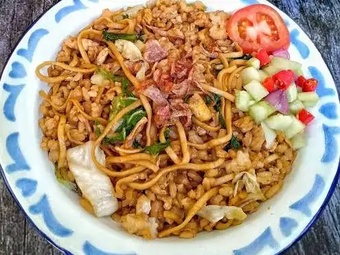 Nasi Goreng Seafood Budi