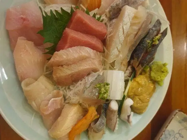 Tsumura Sushi Bar & Restaurant Food Photo 16