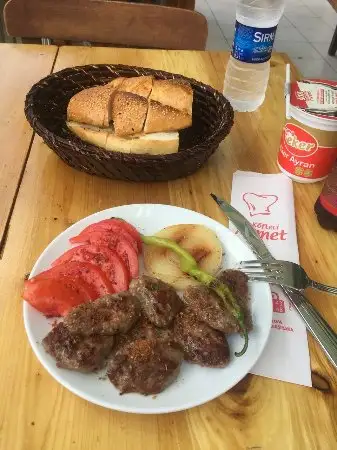 Meşhur Köfteci Ahmet'nin yemek ve ambiyans fotoğrafları 1