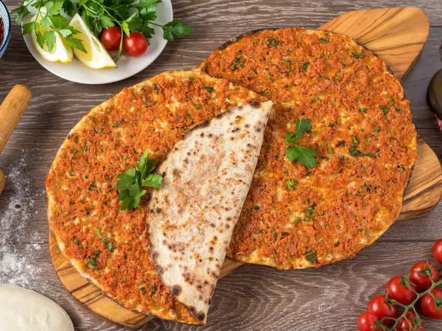 Kadıoğlu Pide & Börek & Lahmacun'nin yemek ve ambiyans fotoğrafları 1