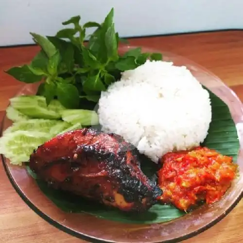 Gambar Makanan Ayam bakar dan kepak bunda ratu 8