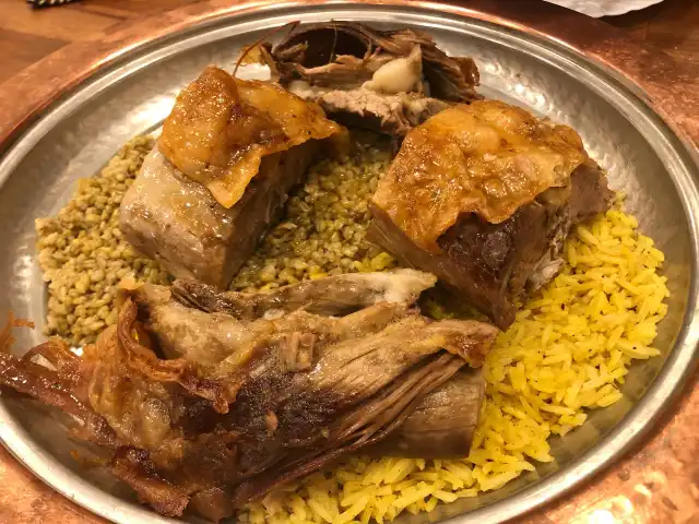 Lezzet Kuzu Çevirme'nin yemek ve ambiyans fotoğrafları 12