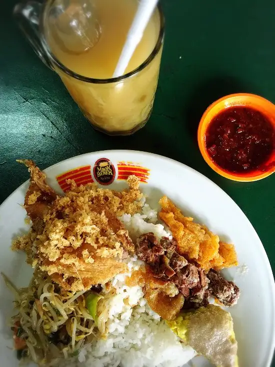 Gambar Makanan Ayam Goreng Mbok Berek Ny. Umi 2