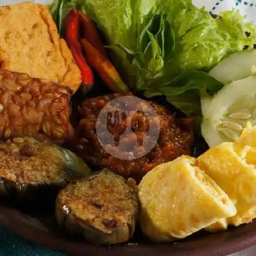Gambar Makanan Soto Rawon Buk Ita, Denpasar 10