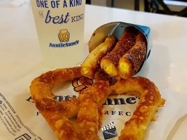 Gambar Makanan Auntie Anne's 14