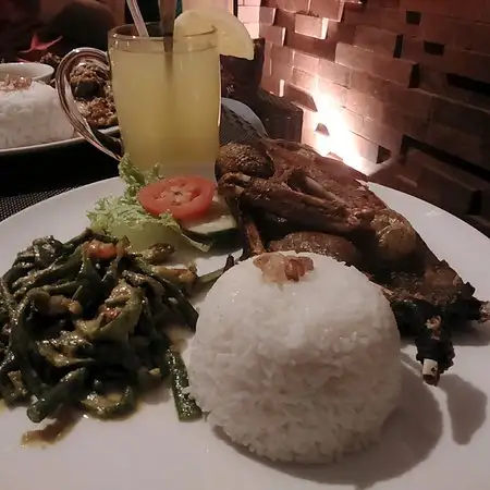 Gambar Makanan Bebek Tepi Sawah 8