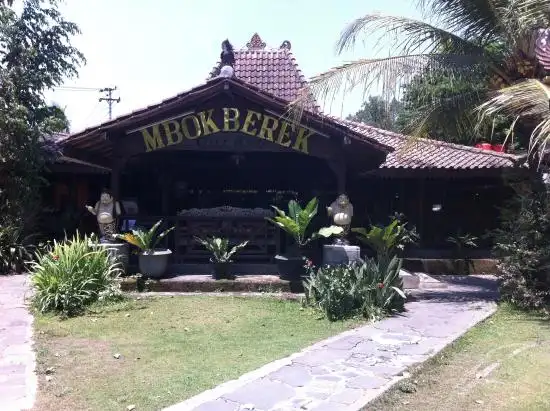 Gambar Makanan Mbok Berek Garden Resto 16