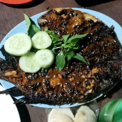 Ikan Bakar "PODO WAE"