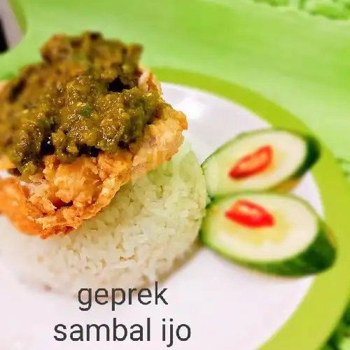 Gambar Makanan Ayam Geprek & Bakar Ibu Heny, Harjamukti 6