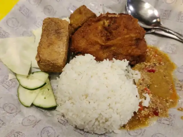 Ayam Gepuk Pak Gembus Food Photo 1