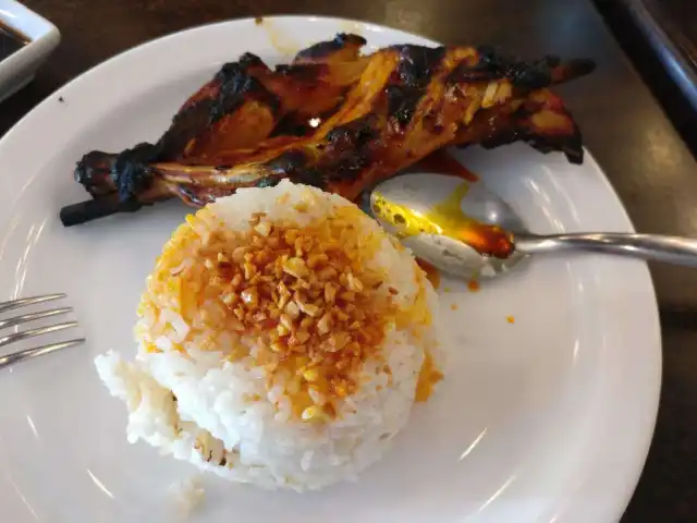 Bacolod Chicken Parilla Food Photo 13