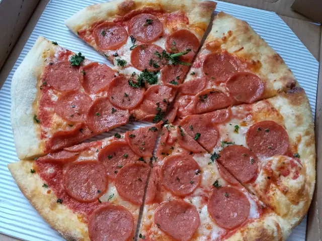 Gambar Makanan Pizza E Birra 2