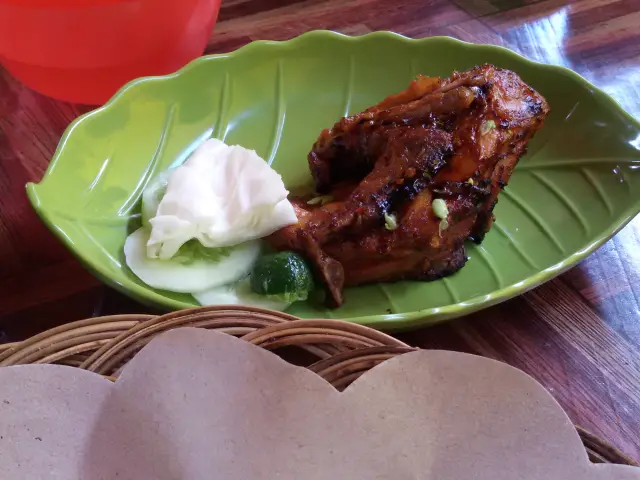 Gambar Makanan Ayam Bakar Cha - Cha 14