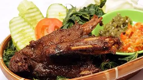 Lalapan dan Ikan Bakar Sambel Nekat, Buana Permata Hijau