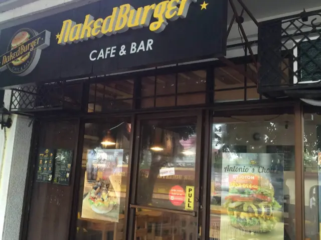 Naked Burger Cafe and Bar Food Photo 4