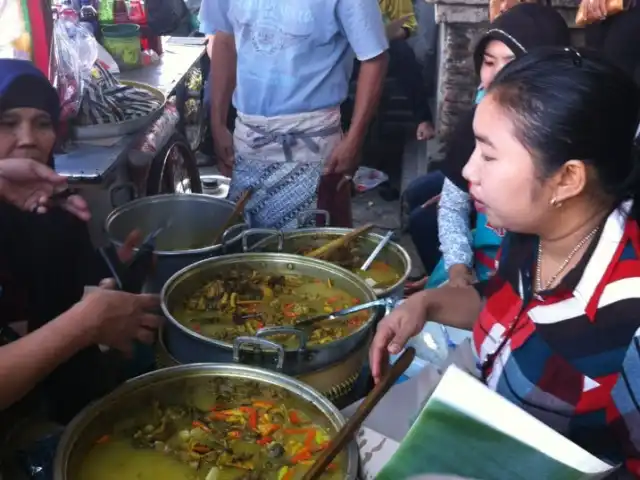 Gambar Makanan Tengkleng Klewer Bu Edy 2