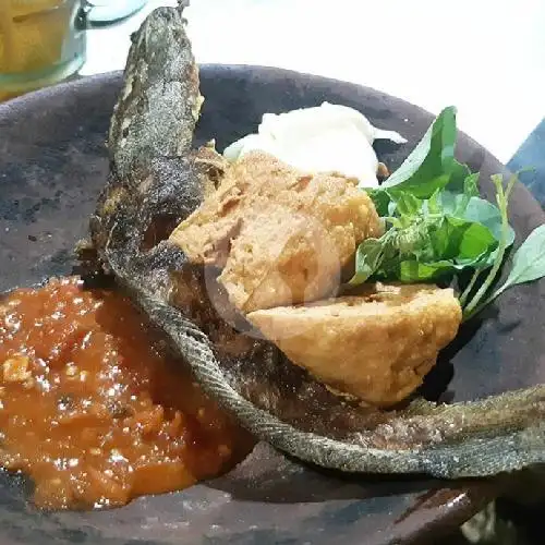 Gambar Makanan Pecel Lele Lamongan Cak Narto, Megamendung 5