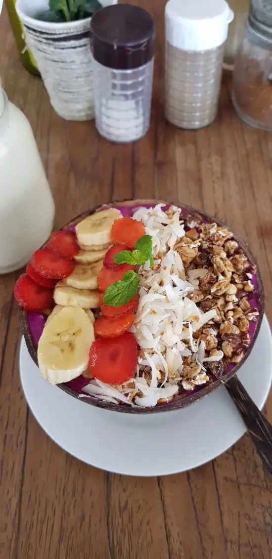 Gambar Makanan Warung Kecil Seminyak 7