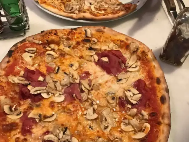 Pizzeria Il Pellicano'nin yemek ve ambiyans fotoğrafları 80