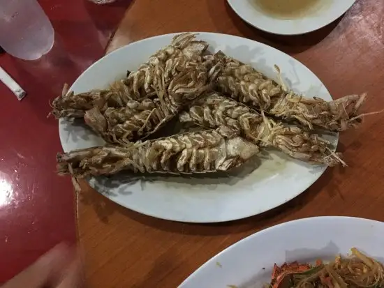 Gambar Makanan Kampoeng Kelong Seafood Restaurant at Mangrove River 6