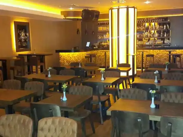 Harbiye Sahne Bar & Restaurant'nin yemek ve ambiyans fotoğrafları 5