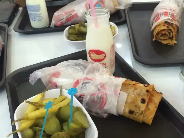 Adana Katık Döner'nin yemek ve ambiyans fotoğrafları 1