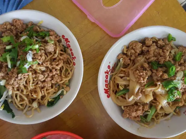 Gambar Makanan Bakmi Awat 10