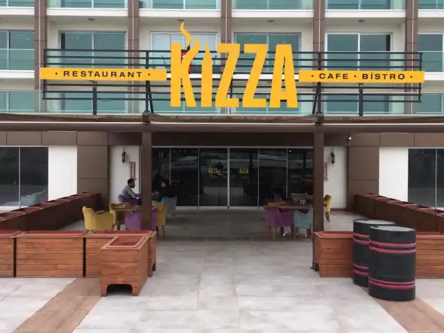 Kizza Restaurant Cafe Bistro'nin yemek ve ambiyans fotoğrafları 5