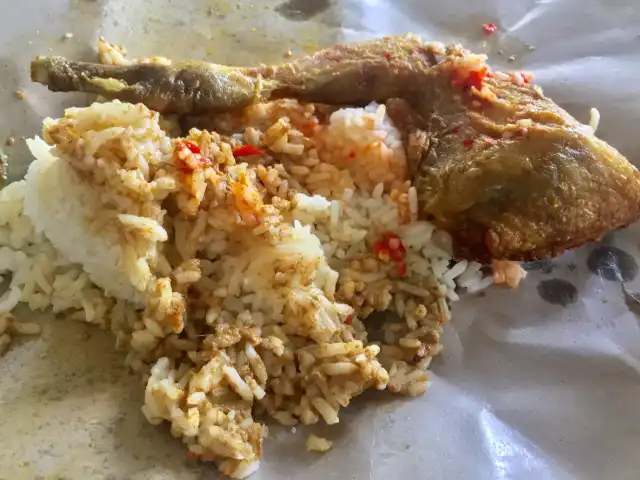 Kak Dah Nasi Berlauk Istimewa Food Photo 1