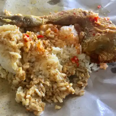 Kak Dah Nasi Berlauk Istimewa