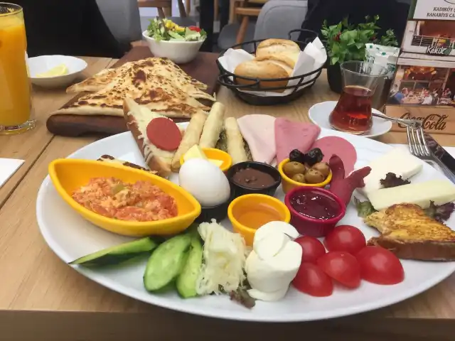 Emaar Kekik Cafe&Restaurant'nin yemek ve ambiyans fotoğrafları 16