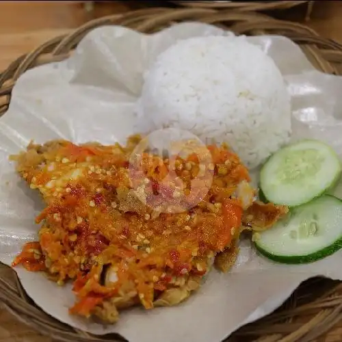 Gambar Makanan Ayam Kentucky & Ayam Geprek Rina, Cempaka Raya 3