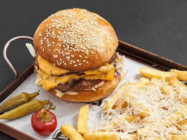 Brox Burger & More'nin yemek ve ambiyans fotoğrafları 2