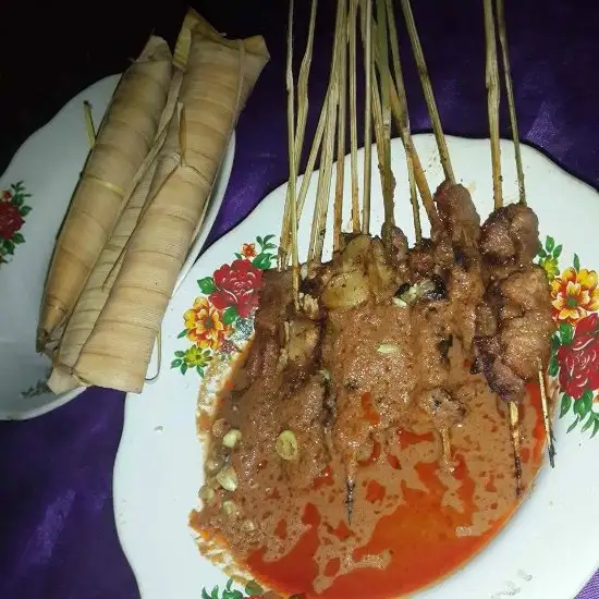 Gambar Makanan Sate Bulayak Suranadi 8