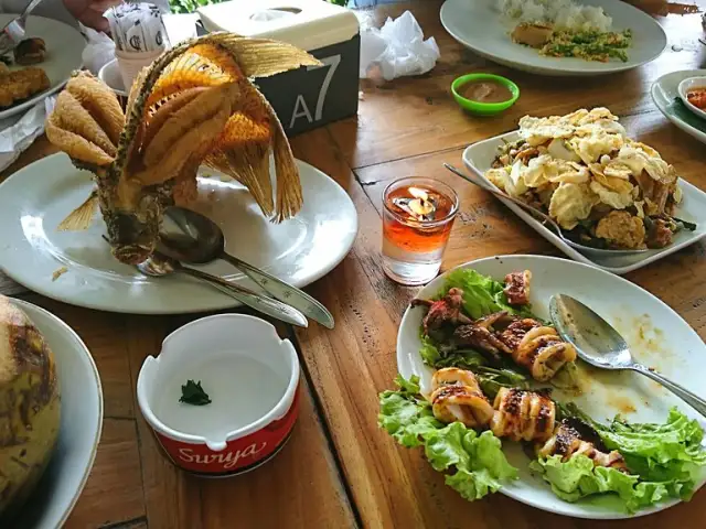 Gambar Makanan Telaga Seafood Cikarang 19