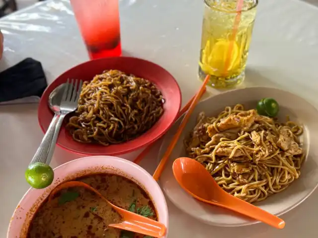 Bakut Canteen Food Photo 1