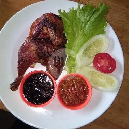 Gambar Makanan Ayam Panggang Guling Marquita, Marpoyan Damai 3