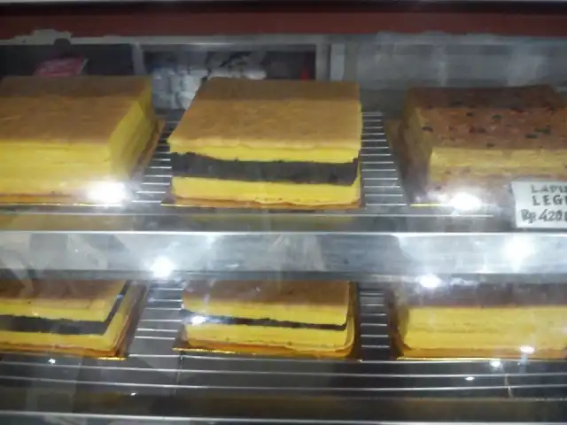 Gambar Makanan Singapura Bakery & Cake 4