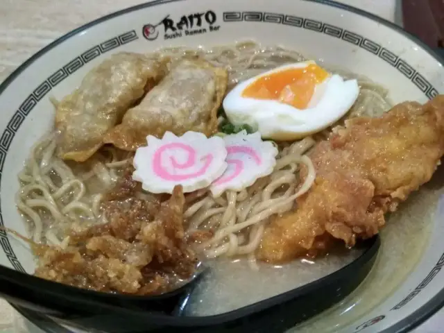 Gambar Makanan Raito Sushi Ramen Bar 13