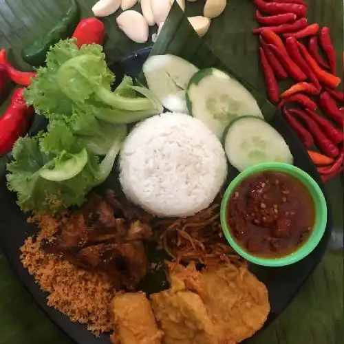 Gambar Makanan Ayam Gebuk Sambalado, Pontianak Kota 10