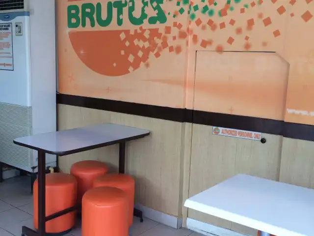 Orange Brutus Food Photo 9