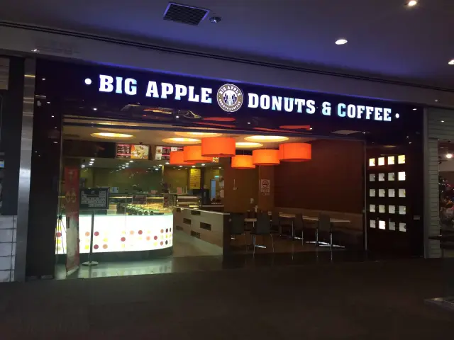 Big Apple Donuts & Coffee Food Photo 3