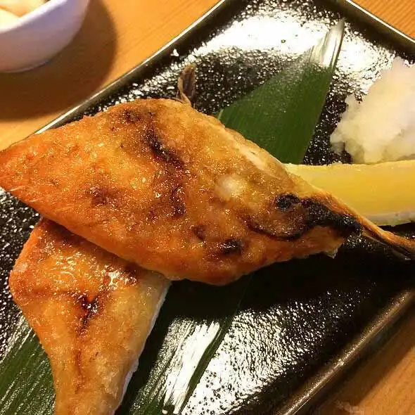 Sushi Roiyaru Food Photo 13